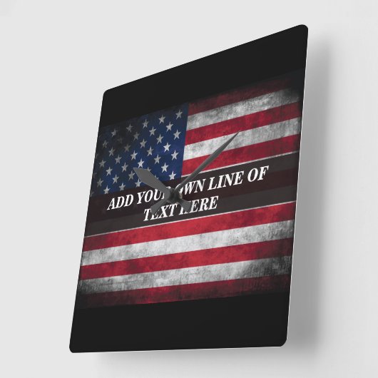 アメリカ国旗にテキストを追加する スクエア壁時計 (傾斜)