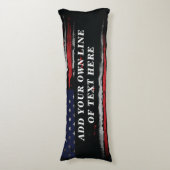 アメリカ国旗に独自の文字をグランジ追加する ボディピロー (正面縦)