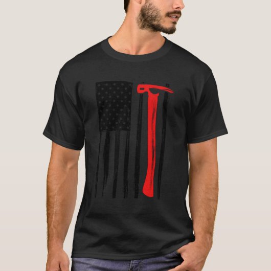 アメリカ国旗のカーペンターハンマー建築コン Tシャツ (正面)