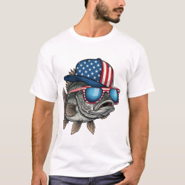 アメリカ国旗のキャップをかぶった大きな魚の面白い釣りデザイン Tシャツ