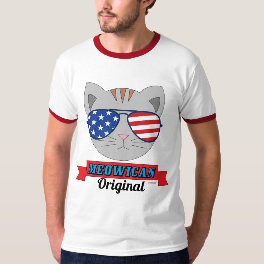 アメリカ国旗のサングラスを持つ猫顔 おもしろい Tシャツ (正面)