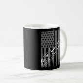 アメリカ国旗のチェーンソーの木工ロガー コーヒーマグカップ (正面右)