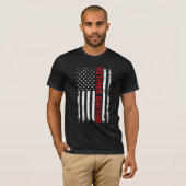 アメリカ国旗のディストressedデザインの退役医者 tシャツ (正面フル)