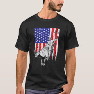 アメリカ国旗のバッキング・ブル愛国的なロデオ Tシャツ