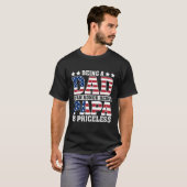 アメリカ国旗のパパは名誉のパパは価格 Tシャツ (正面フル)