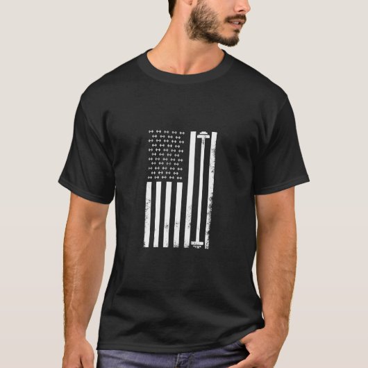 アメリカ国旗のフィットネスとジムウェイトリフティング2025 Tシャツ (正面)