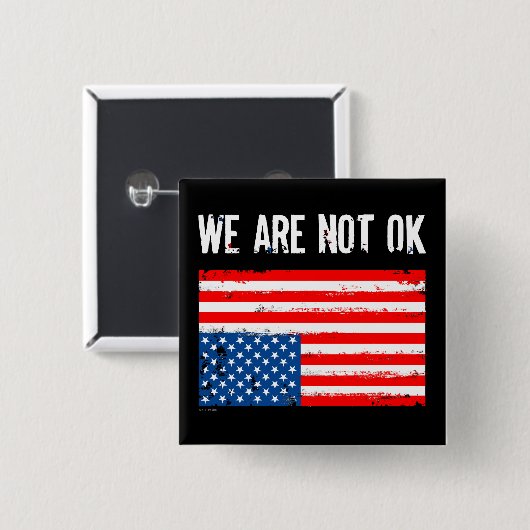 アメリカ国旗の上下逆さまは問題ない 缶バッジ (正面&裏面)