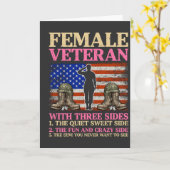 アメリカ国旗の女性退役軍人 おもしろTシャツ カード (黄色い花)