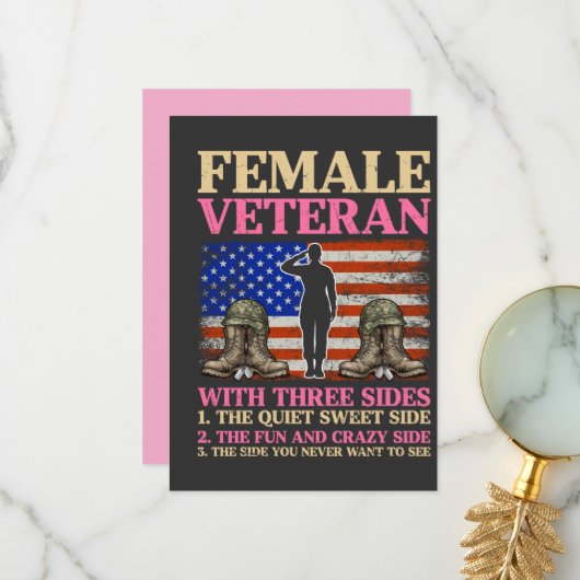 アメリカ国旗の女性退役軍人 おもしろTシャツ サンキューカード (正面/裏面インサイチュ)