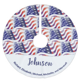 アメリカ国旗の家族が愛国的なクリスマスを名乗る ブラッシュドポリエステルツリースカート