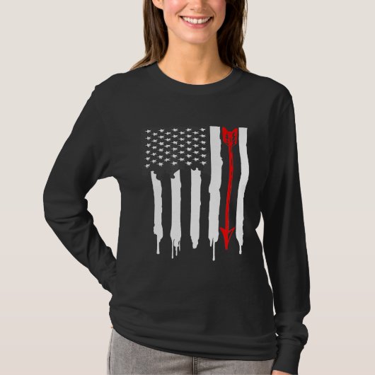 アメリカ国旗の弓ハンターアーチェリーアロー Tシャツ (正面)