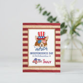 アメリカ国旗の愛国心のコルギ7月4日パーティー インビテーションポストカード (スタンド正面)