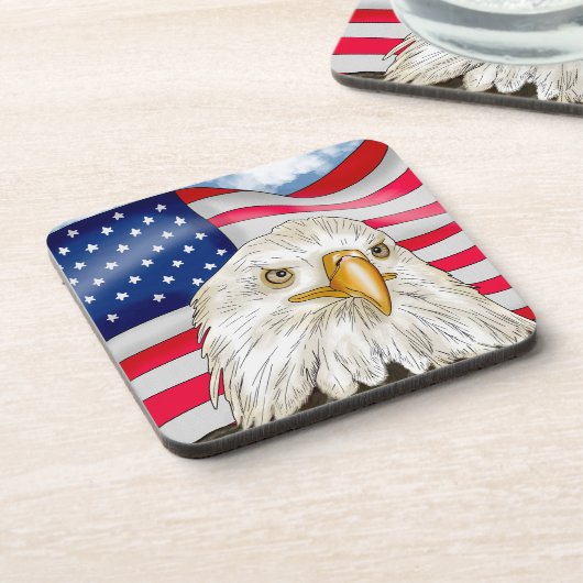 アメリカ国旗の愛国芸術の前のハゲのワシ コースター (左側)