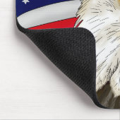 アメリカ国旗の愛国芸術の前のハゲのワシ マウスパッド (コーナー)