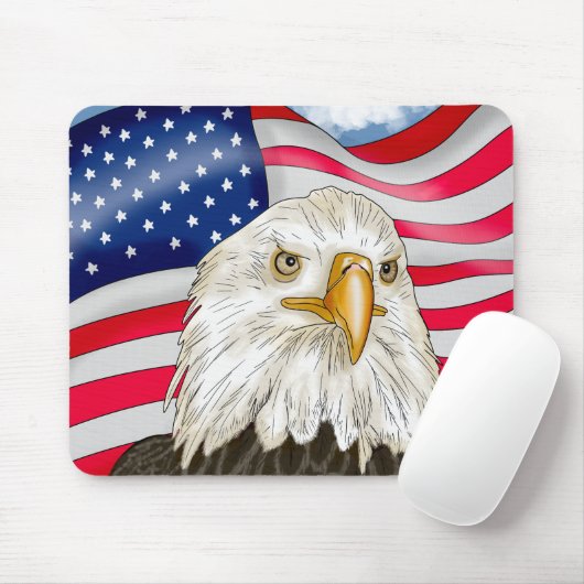 アメリカ国旗の愛国芸術の前のハゲのワシ マウスパッド (マウス)