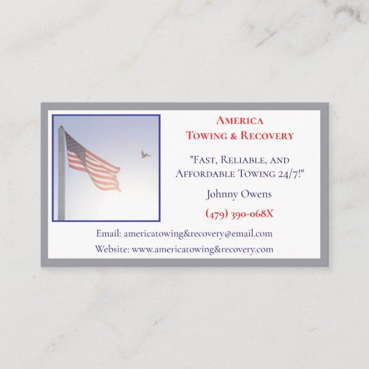 アメリカ国旗の牽引トラックサービスのドライバーのレッカー 名刺 (正面)