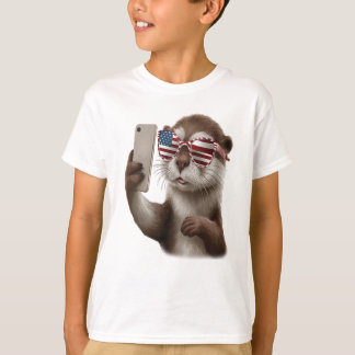 アメリカ国旗の眼鏡をかけたかわいいカワウソ Tシャツ