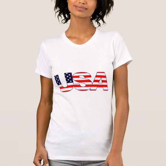 アメリカ国旗の色でアメリカという言葉を愛国的に Tシャツ (正面)