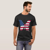 アメリカ国旗の蝶々 7月4日  独立記念日の蝶々 Tシャツ (正面フル)