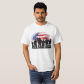 アメリカ国旗への愛を貫く Tシャツ (正面フル)