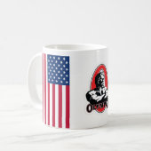 アメリカ国旗を持つオリンピア・マググ🇺🇸 コーヒーマグカップ (正面左)