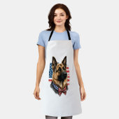 アメリカ国旗を持つドイツの羊飼い エプロン (着用した状態)