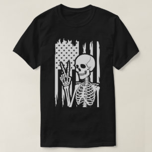 アメリカ国旗を持つ動揺して平和標識スケルトン Tシャツ