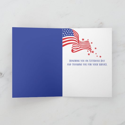 アメリカ国旗を持つ女の子退役軍人の日 カード (内部)