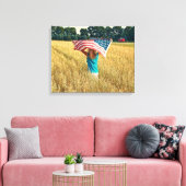 アメリカ国旗を持つ女の子 キャンバスプリント (インサイチュ (リビング))