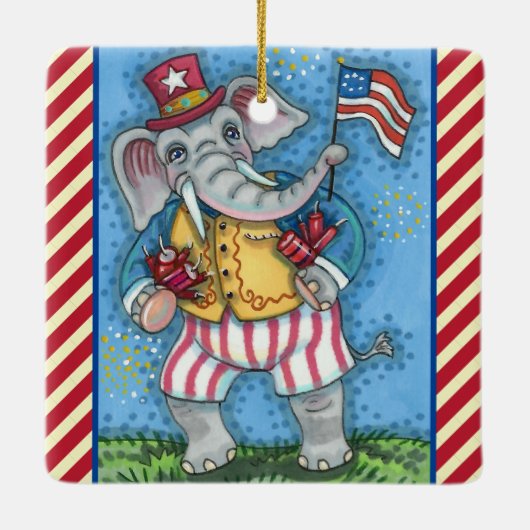 アメリカ国旗を振るかわいい愛国象 セラミックオーナメント (裏面)