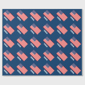 アメリカ国旗を掲げた愛国的な包装紙 ラッピングペーパー (フラット)