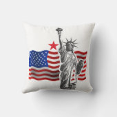 アメリカ国旗を掲げた自由の女神 クッション (裏面)