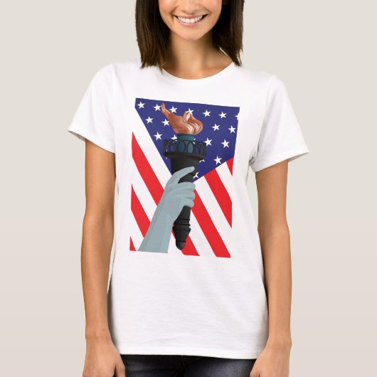 アメリカ国旗を掲げた自由の聖火の像 Tシャツ (正面)