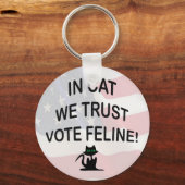 アメリカ国旗を掲げて投票する キーホルダー (正面)