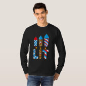 アメリカ国旗を掲げよう花火の愛国心のジュウ第4戦 Tシャツ (正面フル)