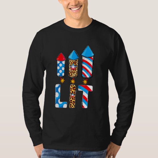 アメリカ国旗を掲げよう花火の愛国心のジュウ第4戦 Tシャツ (正面)