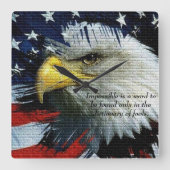 アメリカ国旗を背にした禿げたワシの頭 スクエア壁時計 (正面)