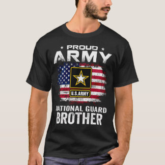 アメリカ国旗を誇りに思う陸軍州兵の兄弟 Tシャツ