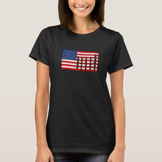 アメリカ国旗を集めたナイフコレクターナイフ Tシャツ (正面)