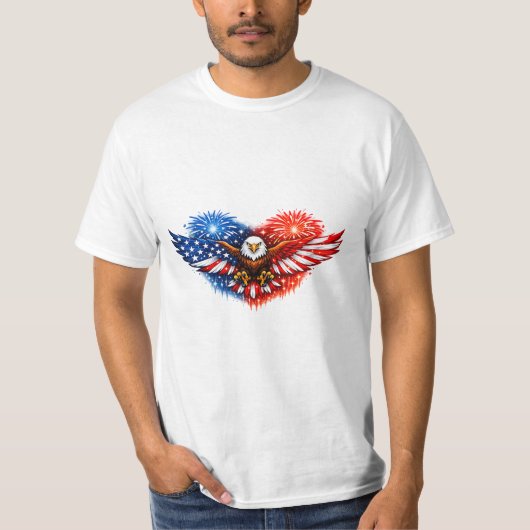 アメリカ国旗イーグルハート花火愛国的な7月4日 Tシャツ (正面)