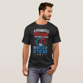 アメリカ国旗カラーの蹄鉄職人 馬の蹄鉄打ち 蹄鉄 Tシャツ (正面フル)