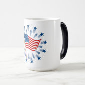 アメリカ国旗スターバスト花火7月4日 モーフィングマグカップ (正面右)