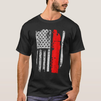 アメリカ国旗セミトラックドライバー愛国的18ホイール Tシャツ