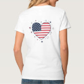 アメリカ国旗ハート - 愛国心あふれるUSAデザイン Tシャツ (裏面)