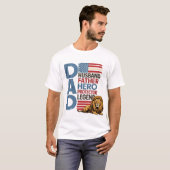 アメリカ国旗パパライオン愛国心あふれるTシャツ Tシャツ (正面フル)