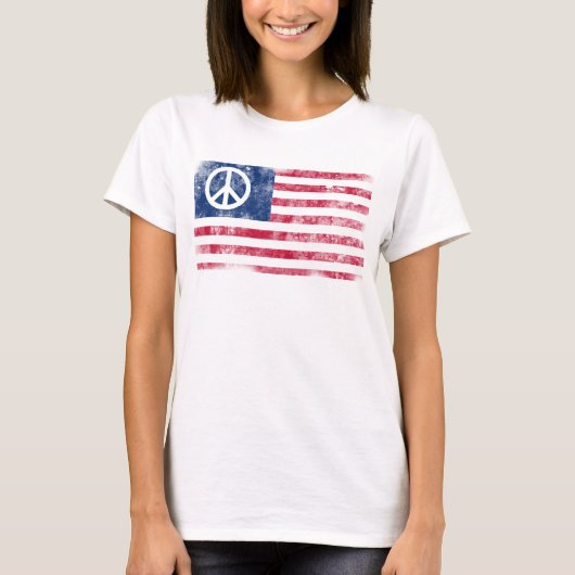 アメリカ国旗上の愛国的な平和のシンボル Tシャツ (正面)