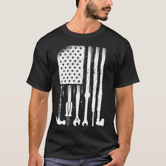 アメリカ国旗整備士誇りを持ったツールズクラフトUSA Tシャツ (正面)