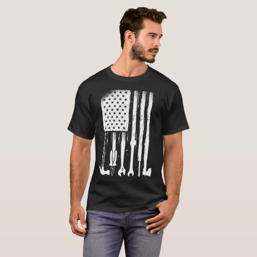 アメリカ国旗整備士誇りを持ったツールズクラフトUSA Tシャツ (正面フル)