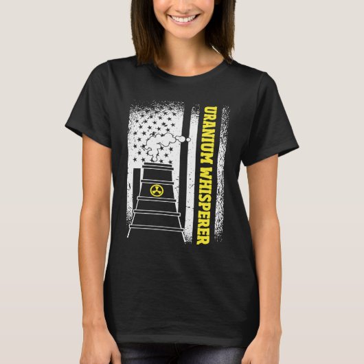 アメリカ国旗 ウランささやき屋 原子力技師 Tシャツ (正面)