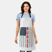 アメリカ国旗 看護師 レトロ風 彫刻Tシャツ デザイン エプロン (着用した状態)